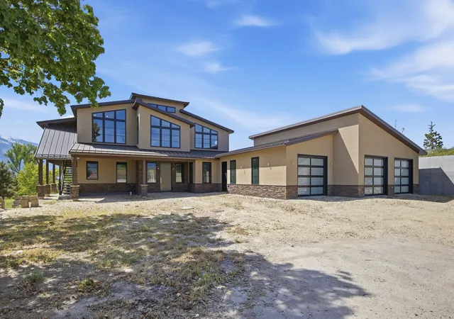 2nd image of 131 Eastside Hwy, Hamilton, MT 59840 | MLS# 30070940