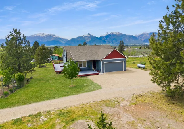 2nd image of 4033 Sunnyside Cemetery Rd, Stevensville, MT 59870 | MLS# 30070900