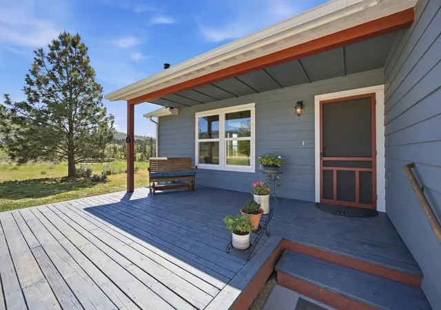 3rd image of 4033 Sunnyside Cemetery Rd, Stevensville, MT 59870 | MLS# 30070900