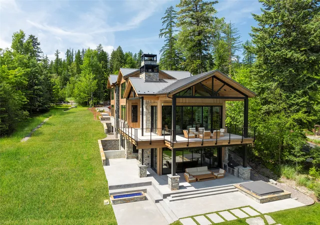 Photo 3 of Mansion for sale at 1500 W Lakeshore Dr, Whitefish, MT 59937 | MLS# 30070278 | Listing updated on 2026-08-04
