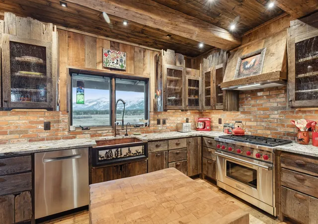 3rd image of 250 Crested Butte Wy, Victor, MT 59875 | MLS# 30070595