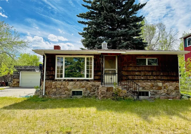 Homes for sale in Livingston, MT | 620 S 10Th St, Livingston, MT 59047 | MLS# 30071169
