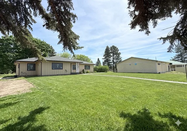 2nd image of 658 Us Hwy 93 S, Hamilton, MT 59840 | MLS# 30070948