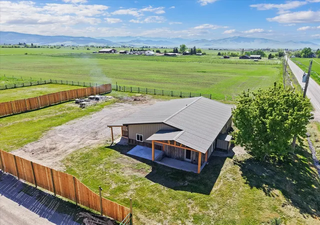 2nd image of 31525 Allison Rd, Saint Ignatius, MT 59865 | MLS# 30070977