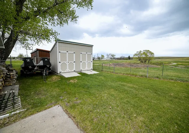 Homes for sale in Great Falls, MT | 72 Eaton Ave, Great Falls, MT 59405 | MLS# 30071190