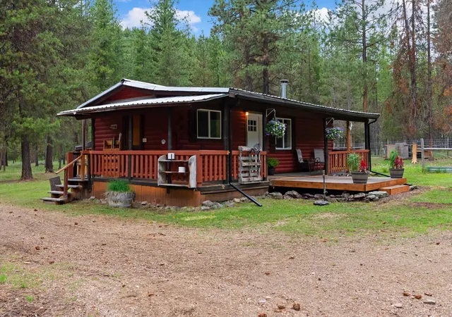 Photo 2 of Single family home for sale at 1155 Outback Trl, Alberton, MT 59820 | MLS# 30071118 | Listing updated on 2026-08-28