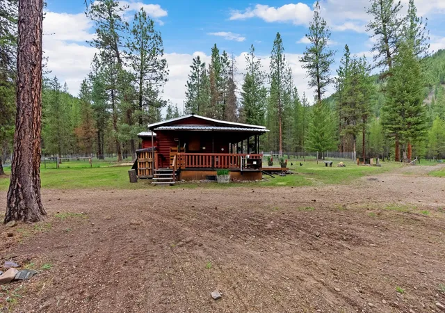 Photo 4 of Single family home for sale at 1155 Outback Trl, Alberton, MT 59820 | MLS# 30071118 | Listing updated on 2026-08-28
