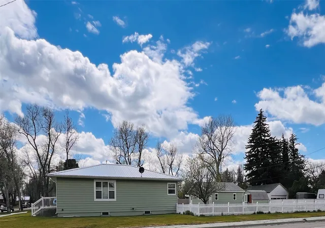 Homes for sale in Conrad, MT | 402 S Wisconsin St, Conrad, MT 59425 | MLS# 30071270