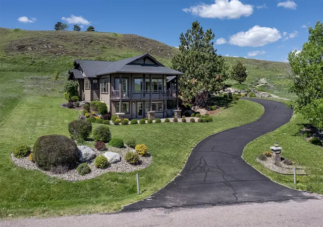 1st image of 40500 Stonehorse Dr, Polson, MT 59860 | MLS# 30071334