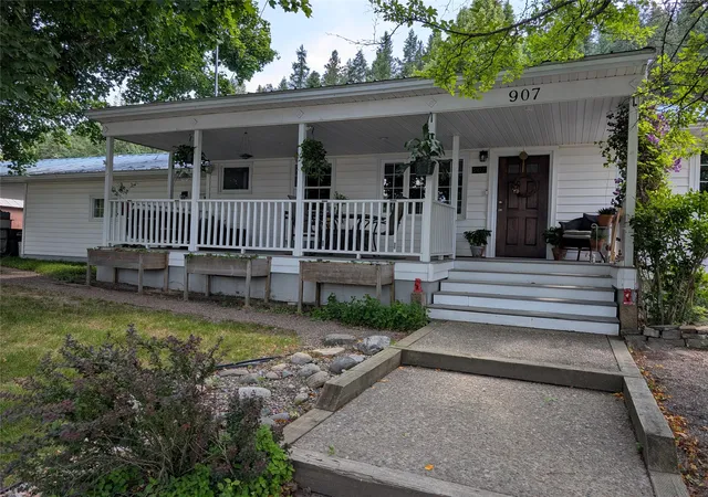 2nd image of 907 W Balsam St, Libby, MT 59923 | MLS# 30068435