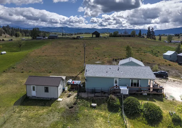 4th image of 4721 Teddy Bear Ln, Stevensville, MT 59870 | MLS# 30070050