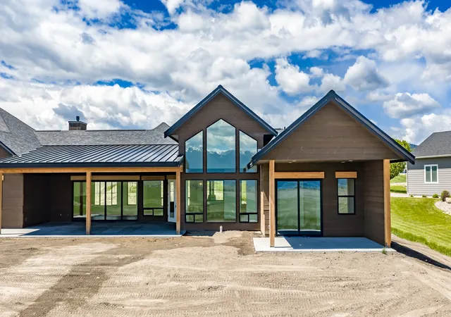 Homes for sale in Polson, MT | 34250 Stonewall Dr, Polson, MT 59860 | MLS# 30070281