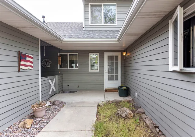 2nd image of 22 Cheyenne Trl, Hamilton, MT 59840 | MLS# 30071378