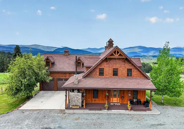 Photo 3 of Single family home for sale at 395 Wild W Dr, Eureka, MT 59917 | MLS# 30069053 | Listing updated on 2026-08-01