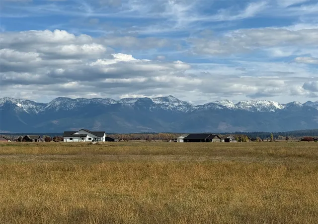 2nd image of 585 Farm Rd, Kalispell, MT 59901 | MLS# 30071460