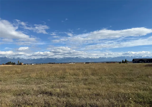 3rd image of 585 Farm Rd, Kalispell, MT 59901 | MLS# 30071460