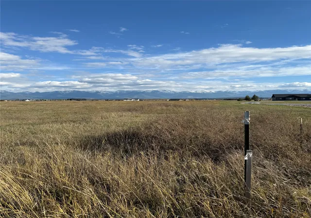 4th image of 585 Farm Rd, Kalispell, MT 59901 | MLS# 30071460