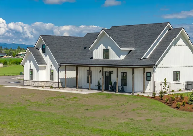 2nd image of 415 Charlotte Peak Dr, Kalispell, MT 59901 | MLS# 30068851