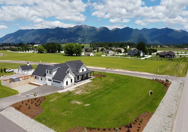 3rd image of 415 Charlotte Peak Dr, Kalispell, MT 59901 | MLS# 30068851