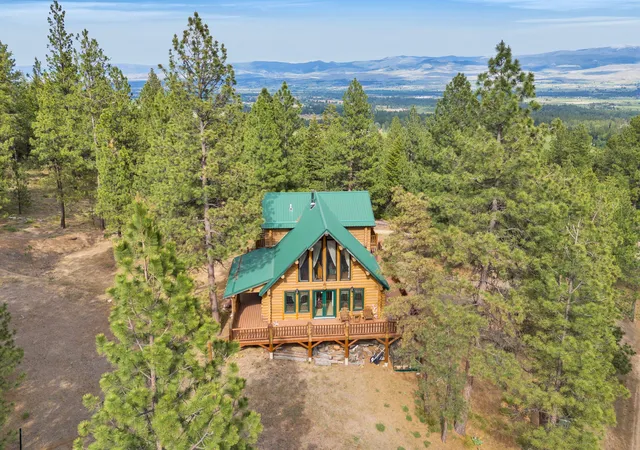 2nd image of 2122 Lightning Draw Trl, Victor, MT 59875 | MLS# 30071567