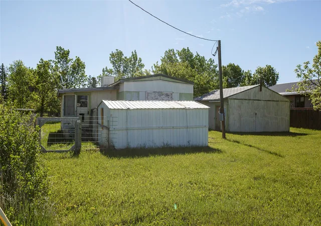 Homes for sale in Choteau, MT | 610 3Rd Ave Sw, Choteau, MT 59422 | MLS# 30070918