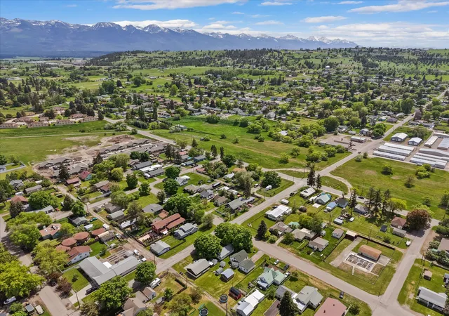 33rd image of 609 6th Ave E, Polson, MT 59860 | MLS# 30071577