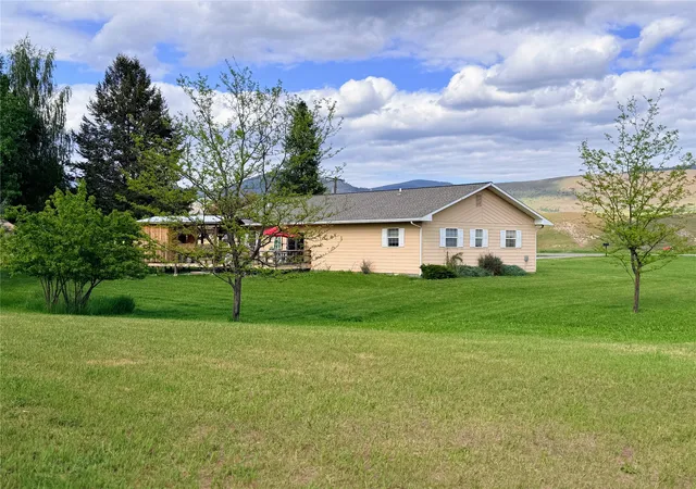 Homes for sale in Plains, MT | 43 Lower Lynch Creek Rd, Plains, MT 59859 | MLS# 30071507