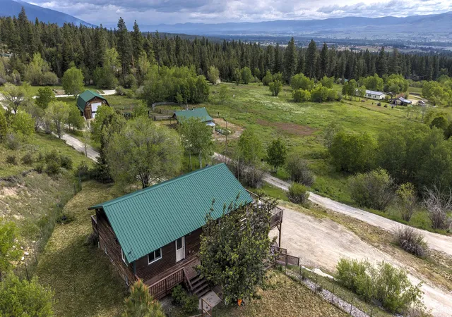 5th image of 959 W Cow Creek Rd, Hamilton, MT 59840 | MLS# 30068406