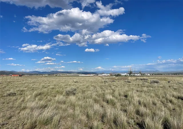 4th image of 187 N Hill Rd, Helena, MT 59602 | MLS# 30071340