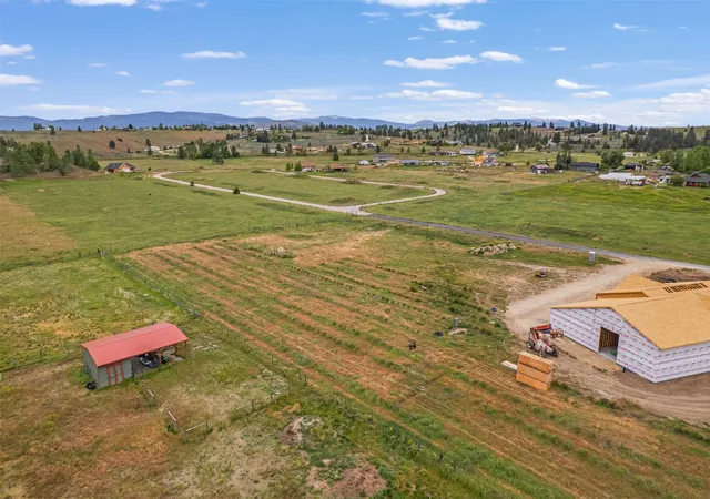 3rd image of 394 Lonesome Pine Trl, Stevensville, MT 59870 | MLS# 30071682