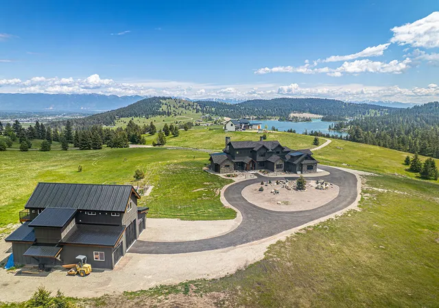 Photo 1 of Mansion for sale at 150 Granite Hl Rd, Kalispell, MT 59901 | MLS# 30071189 | Listing updated on 2026-10-08