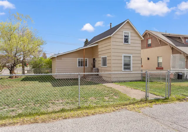 Homes for sale in Butte, MT | 2540 Kossuth St, Butte, MT 59701 | MLS# 30071796