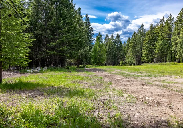 2nd image of 180 Squirrel Ln, Whitefish, MT 59937 | MLS# 30071807