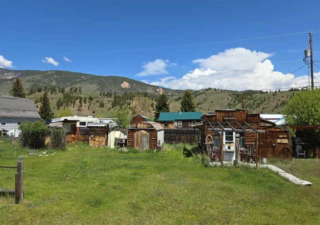 Homes for sale in Anaconda, MT | 218 Rumsey St, Anaconda, MT 59711 | MLS# 30071876