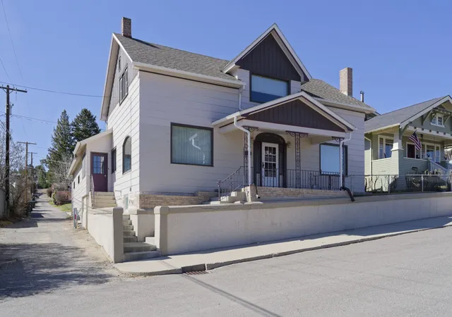 1st image of 515 N Emmett Ave, Butte, MT 59701 | MLS# 30069111