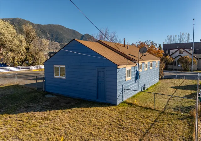 Homes for sale in Butte, MT | 2945 Amherst Ave, Butte, MT 59701 | MLS# 30071932