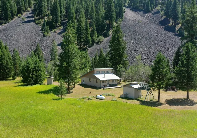 Photo 3 of Single family home for sale at 60 Idle Hour Way, Clinton, MT 59825 | MLS# 30070702 | Listing updated on 2026-07-01