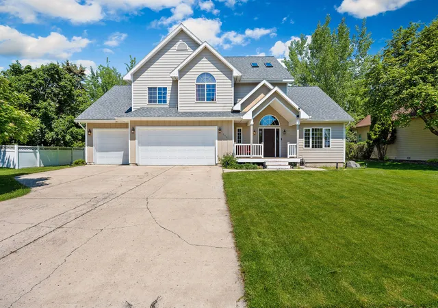 Photo 2 of Single family home for sale at 149 River View Dr, Kalispell, MT 59901 | MLS# 30071906 | Listing updated on 2026-10-10