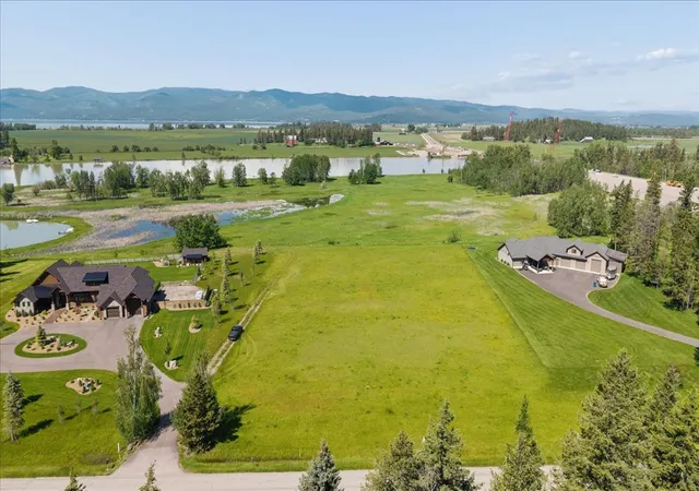 4th image of 322 Hanging Rock Dr, Bigfork, MT 59911 | MLS# 30071972