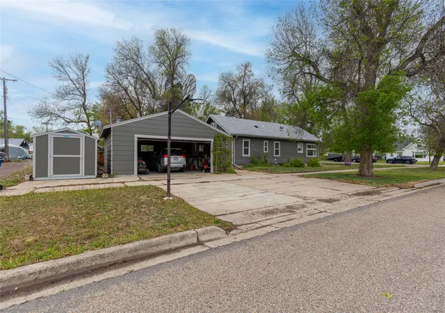 Photo 3 of Single family home for sale at 1021 Front St, Fort Benton, MT 59442 | MLS# 30071802 | Listing updated on 2026-07-06