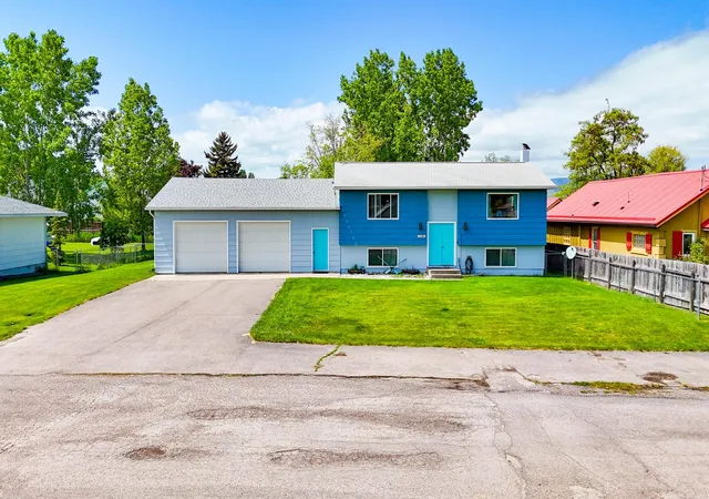 Homes for sale in Polson, MT | 1104 3rd St E, Polson, MT 59860 | MLS# 30071783