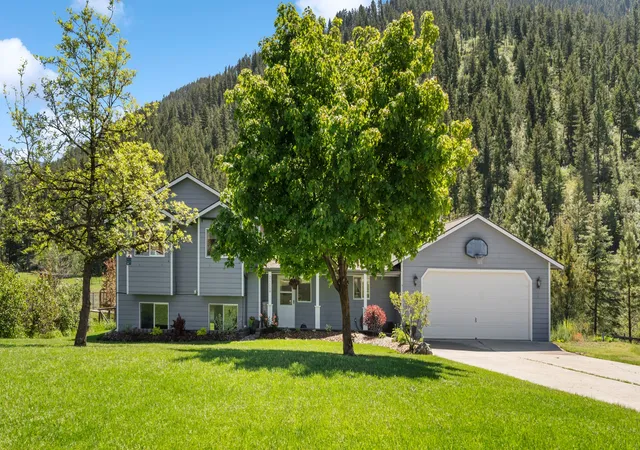 Homes for sale in Clinton, MT | 21119 Handley Loop, Clinton, MT 59825 | MLS# 30071816