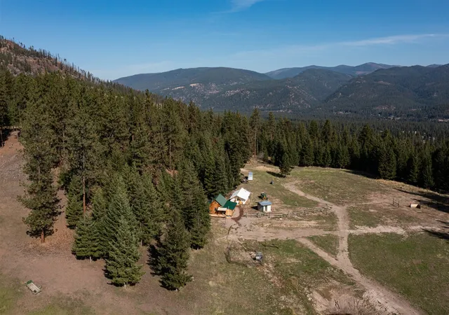 Homes for sale in Superior, MT | 814 Quartz Rd, Superior, MT 59872 | MLS# 30072069