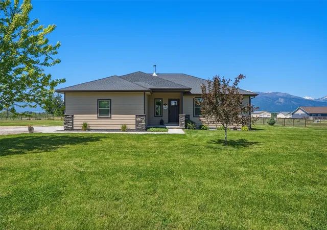 2nd image of 3190 Delaford Loop, Stevensville, MT 59870 | MLS# 30071842