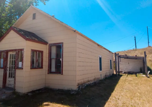 Homes for sale in Radersburg, MT | 313 Main St, Radersburg, MT 59641 | MLS# 30072062