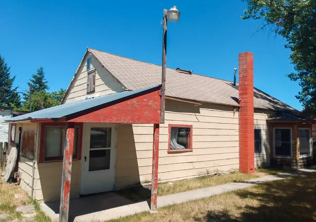 Homes for sale in Radersburg, MT | 313 Main St, Radersburg, MT 59641 | MLS# 30072062