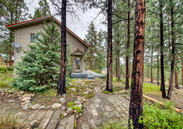 4th image of 219 Peaceful Dr, Hamilton, MT 59840 | MLS# 30071617