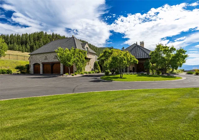 4th image of 2761 Contour Rd, Missoula, MT 59802 | MLS# 30070474