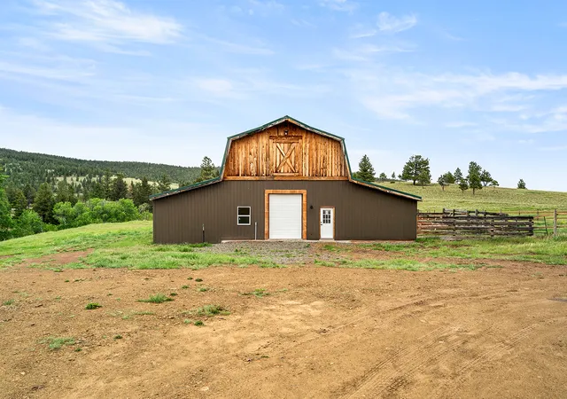3rd image of 6860 Raven Rd, Helena, MT 59602 | MLS# 30071355