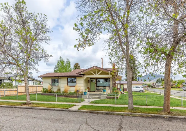 Homes for sale in Butte, MT | 3121 State St, Butte, MT 59701 | MLS# 30072169